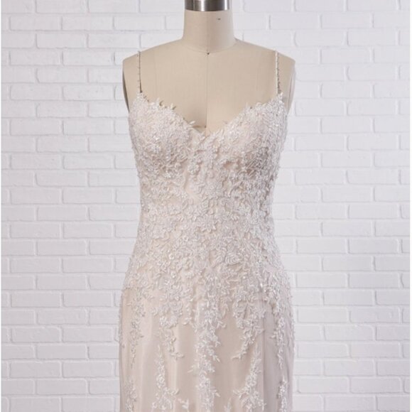 Maggie Sottero Wedding Dress- Nola, Size 2- NWOT - Picture 4 of 16